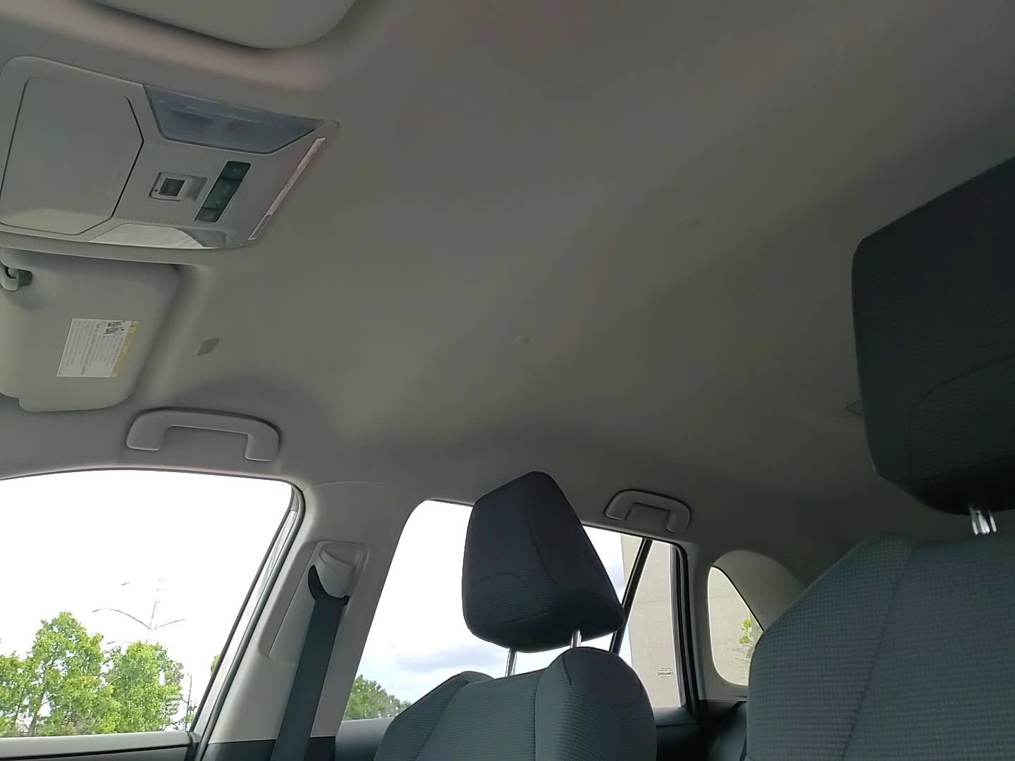 2023 Toyota RAV4 LE photo 20