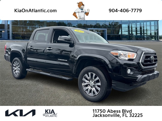 2023 Toyota Tacoma SR5's photo