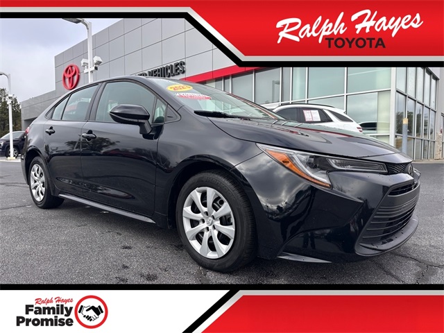 2023 Toyota Corolla LE's photo