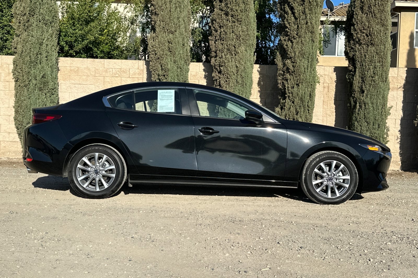 2025 Mazda Mazda3 2.5 s photo 2