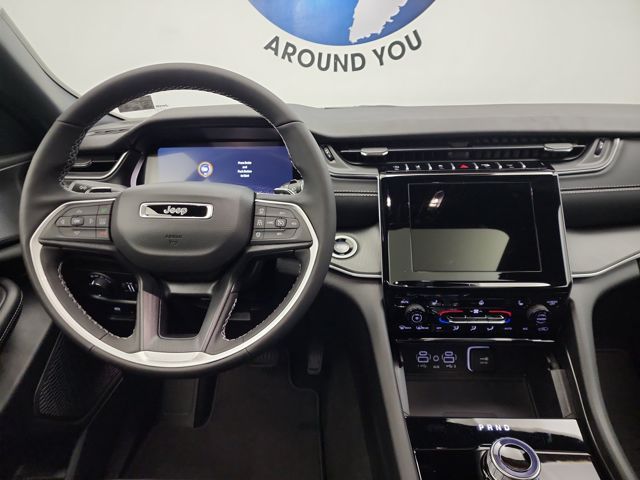 2025 Jeep Grand Cherokee Altitude X photo 31