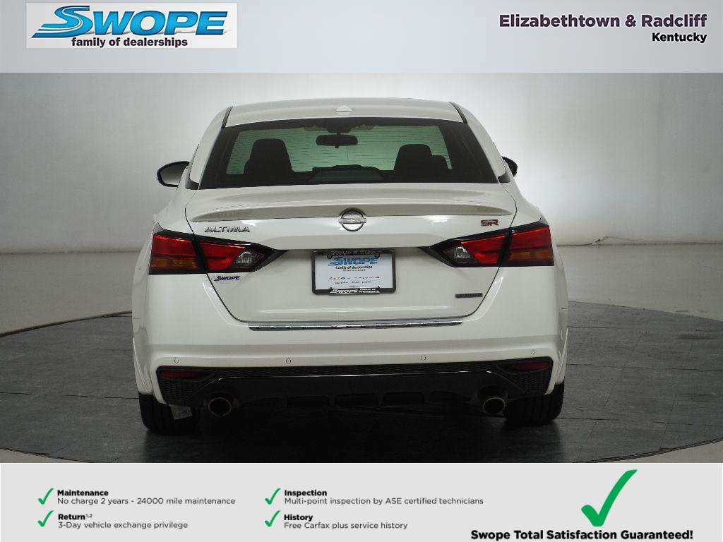 2023 Nissan Altima SR photo 3