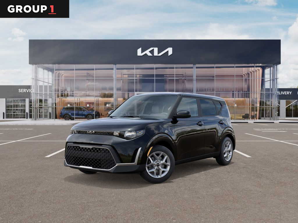 2025 Kia Soul LX's photo