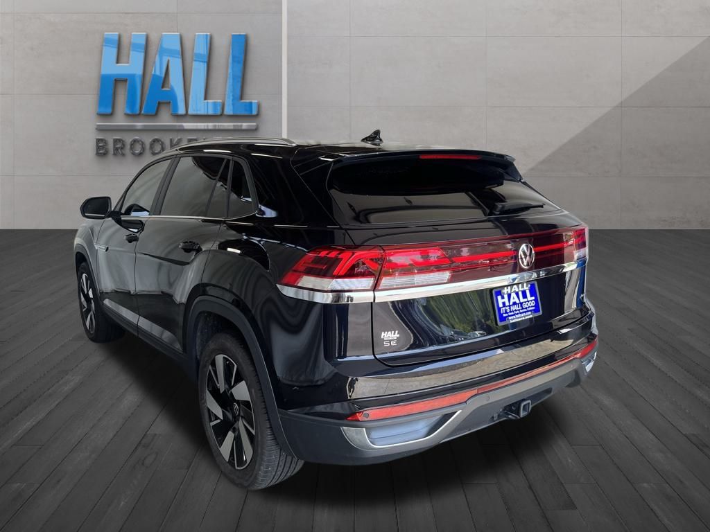 2024 Volkswagen Atlas Cross Sport SE Technology photo 3