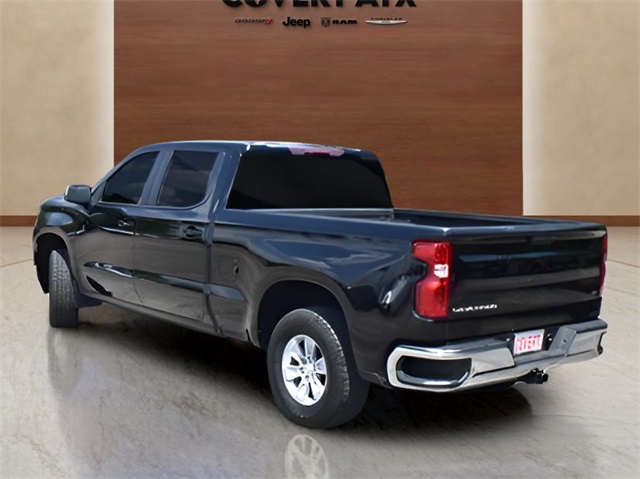 2023 Chevrolet Silverado 1500 LT photo 3