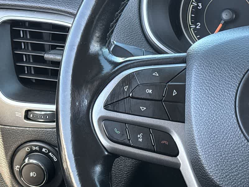 2019 Jeep Cherokee Latitude photo 25