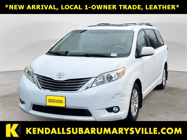2011 Toyota Sienna XLE's photo