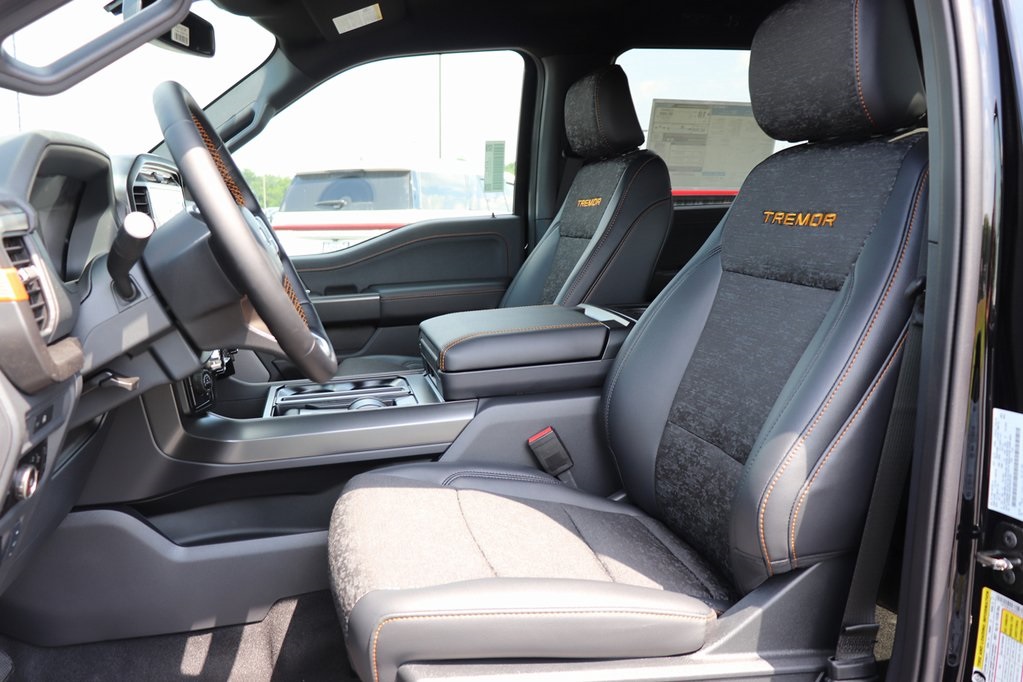 2025 Ford F-150 Tremor photo 2