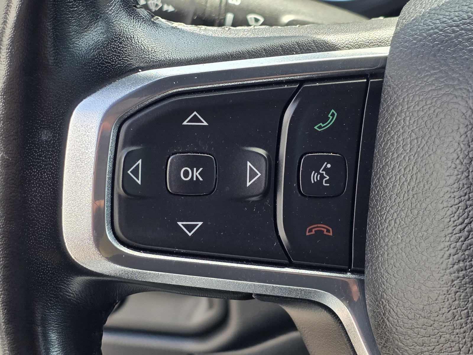 2021 Ram 1500 Laramie photo 28