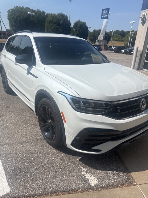 2024 Volkswagen Tiguan SE R-Line Black photo 3