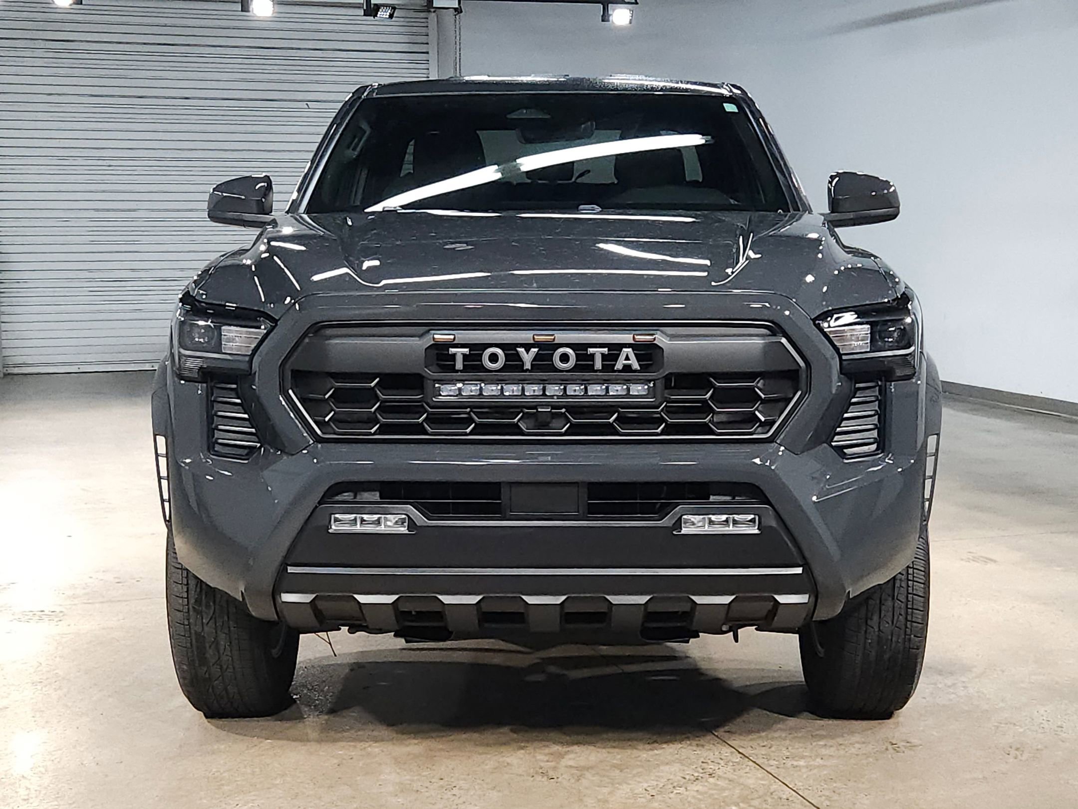 Used 2025 Toyota Tacoma SR5 with VIN 3TYLB5JN2ST072076 for sale in Little Rock