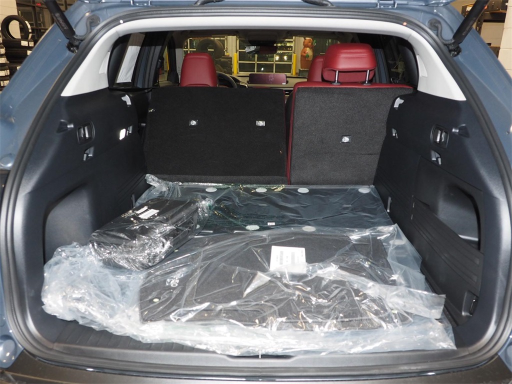 2025 Mazda CX-50 Premium photo 3