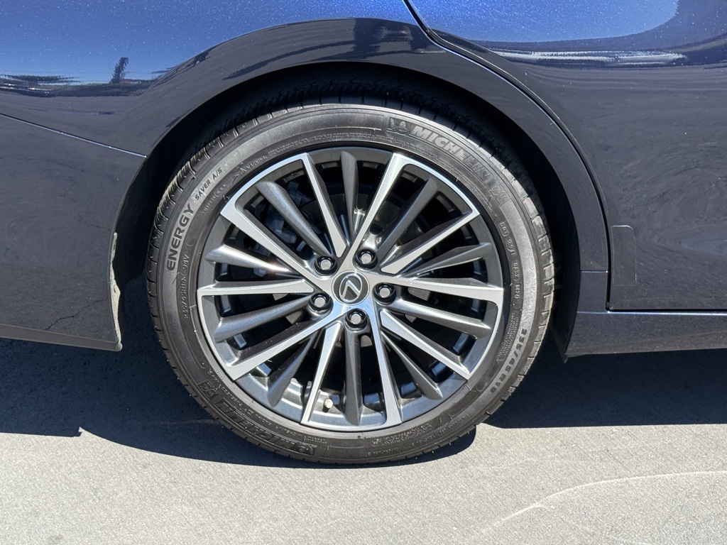 2023 Lexus ES 350 photo 10