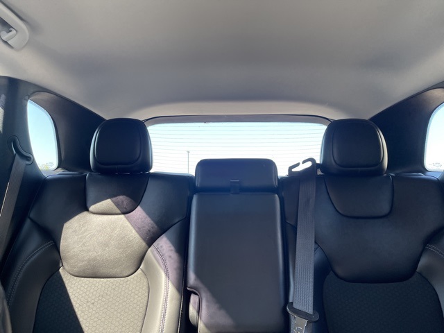 2019 Jeep Cherokee Latitude photo 18