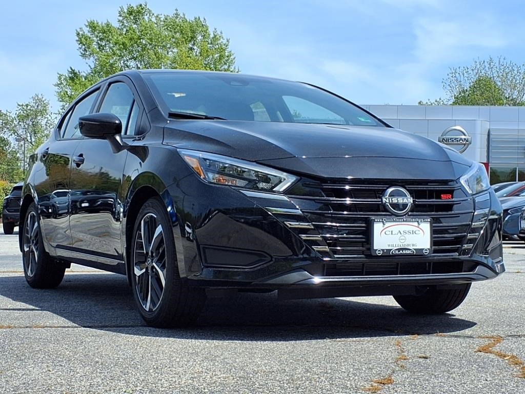 2025 Nissan Versa SR photo 2