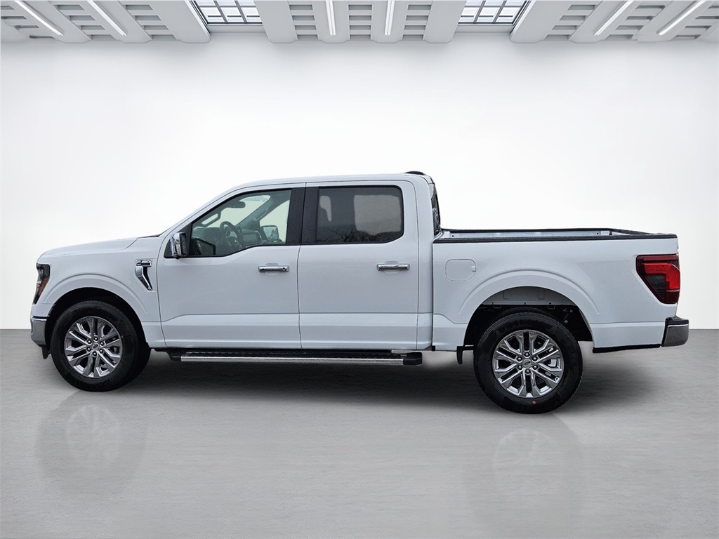 2025 Ford F-150 XLT photo 8