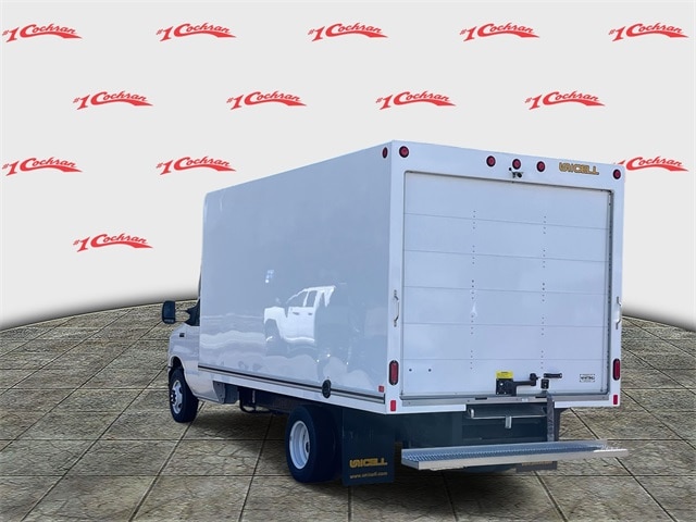 2026 Ford E-350 Base photo 5