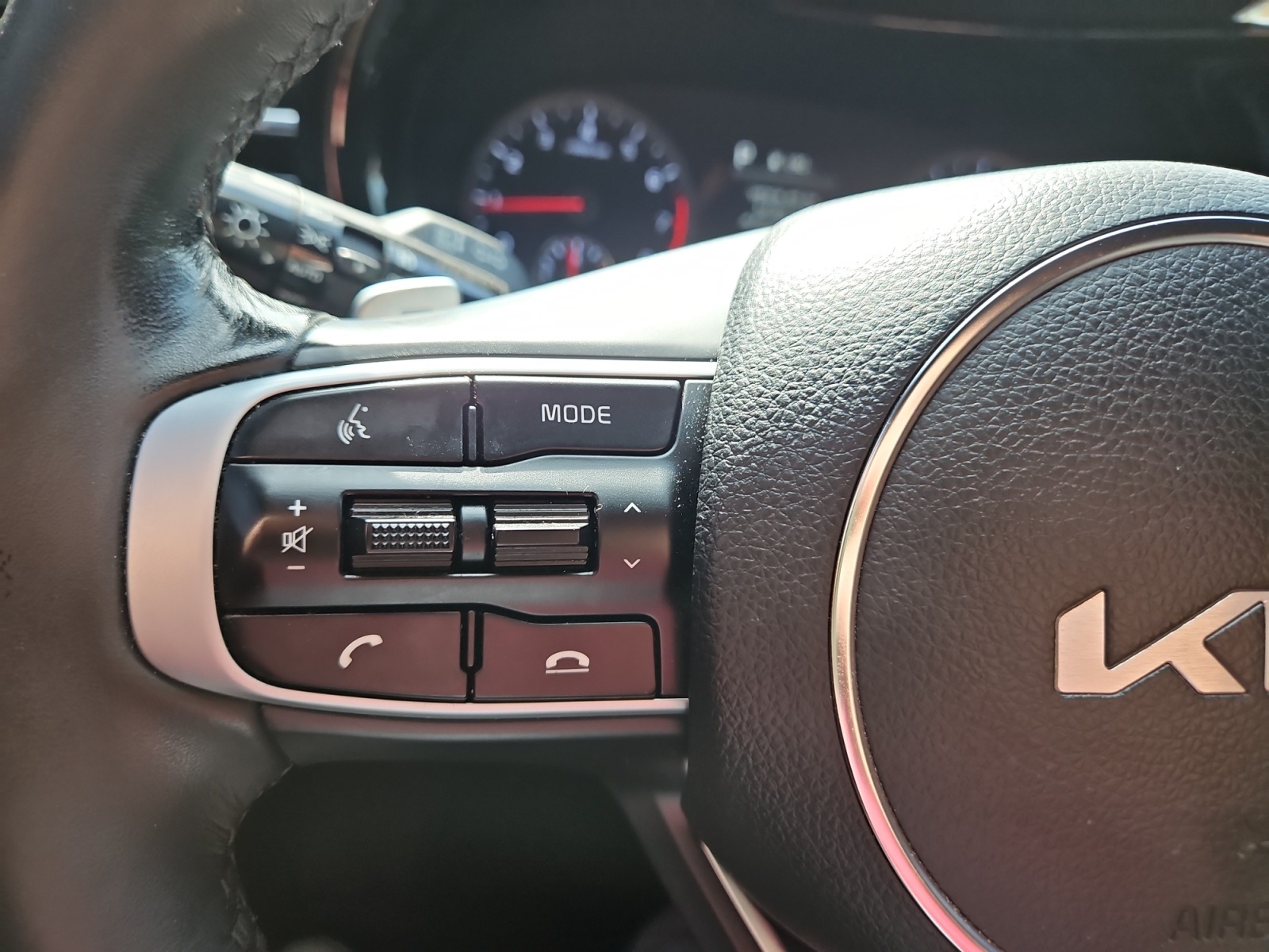 2024 Kia K5 GT photo 21