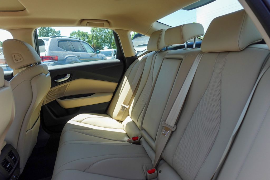 2025 Acura TLX Technology photo 22