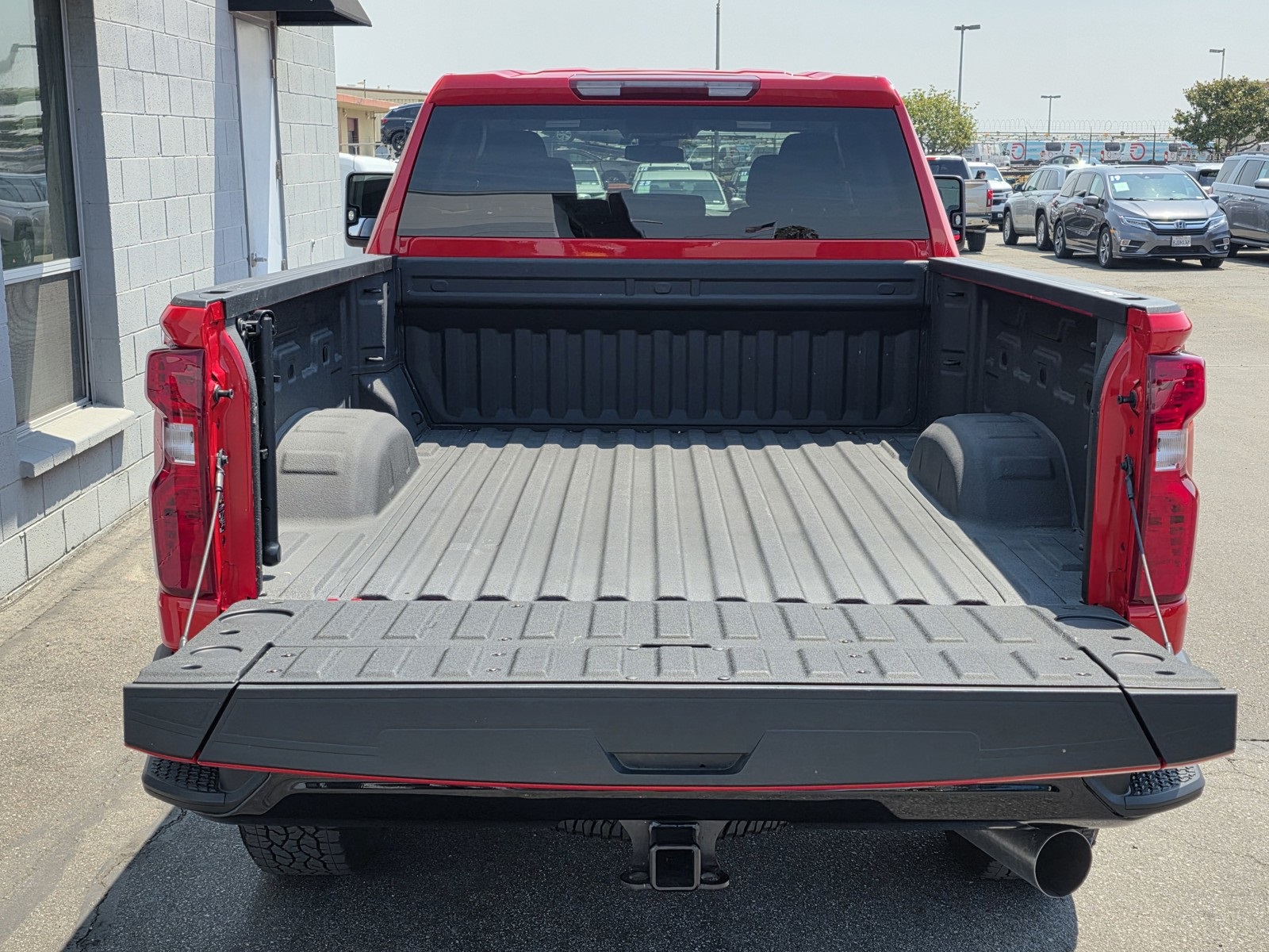 2025 Chevrolet Silverado 2500HD Custom photo 11