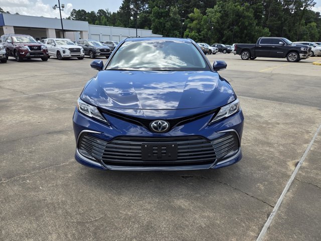 2023 Toyota Camry LE photo 9