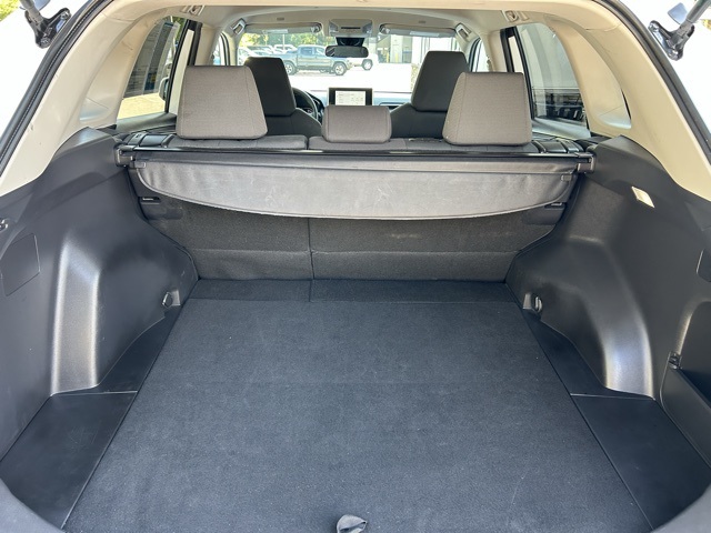 2023 Toyota RAV4 XLE photo 31
