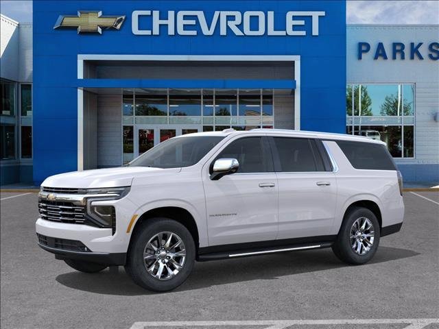 2025 Chevrolet Suburban Premier photo 2