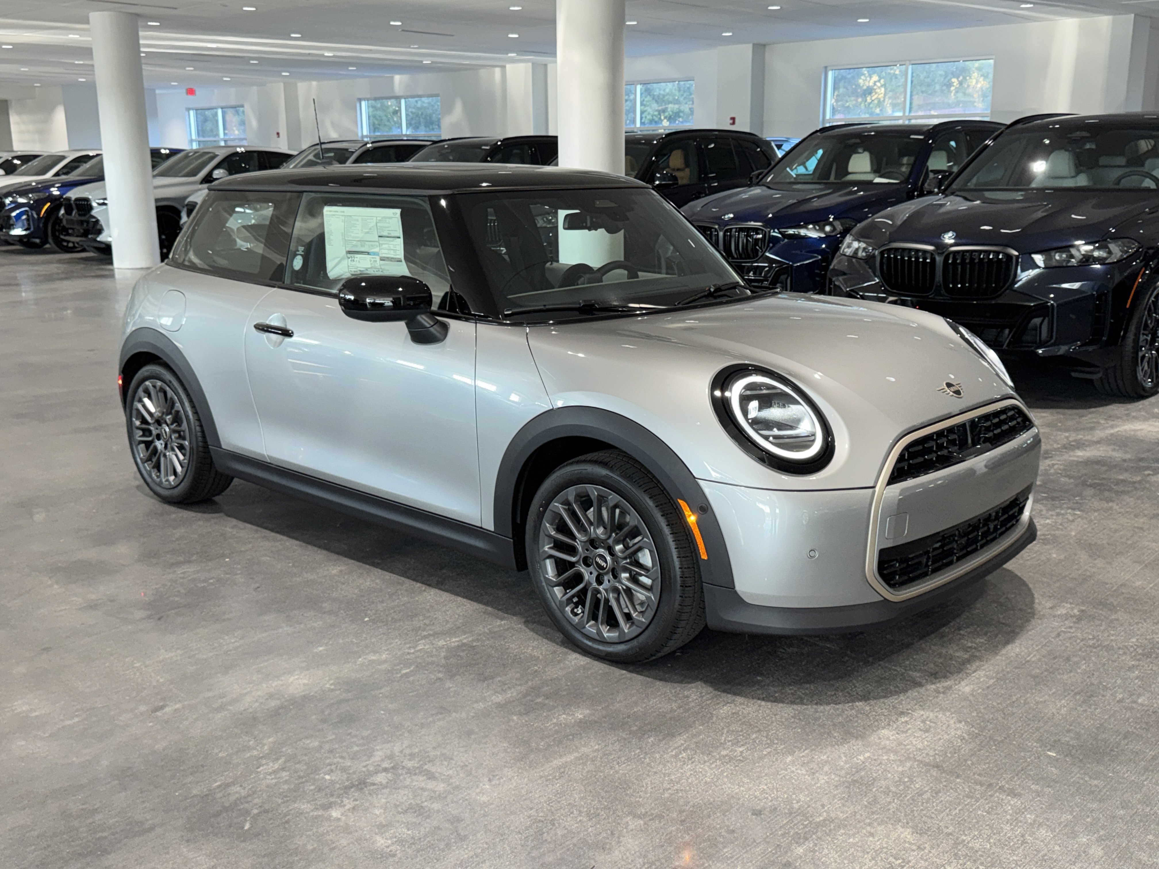 2026 MINI Hardtop 2 Door's photo