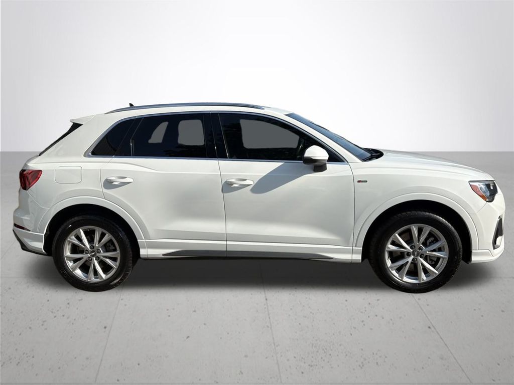 2021 Audi Q3 Premium S line photo 4