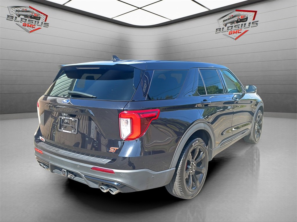 2022 Ford Explorer ST photo 4