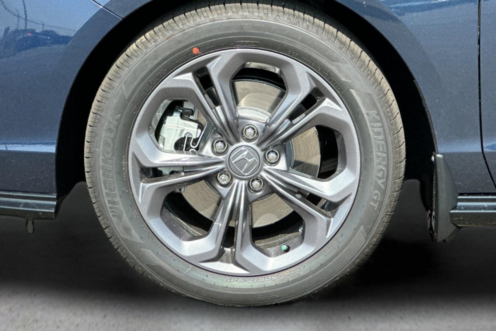 2025 Honda Accord EX-L photo 28
