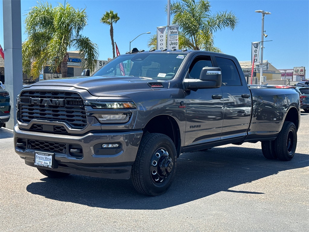 2025 Ram 3500 Big Horn photo 4