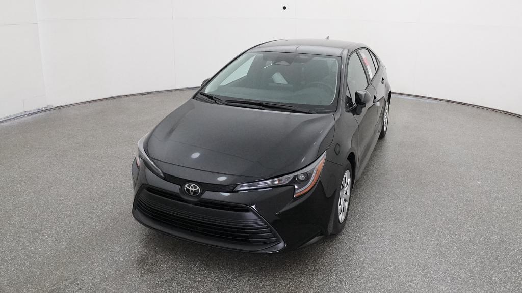 2025 Toyota Corolla LE photo 5