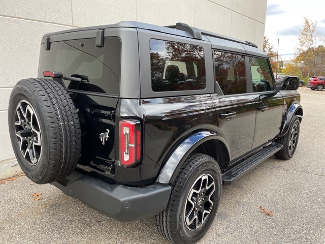 2024 Ford Bronco Outer Banks photo 4
