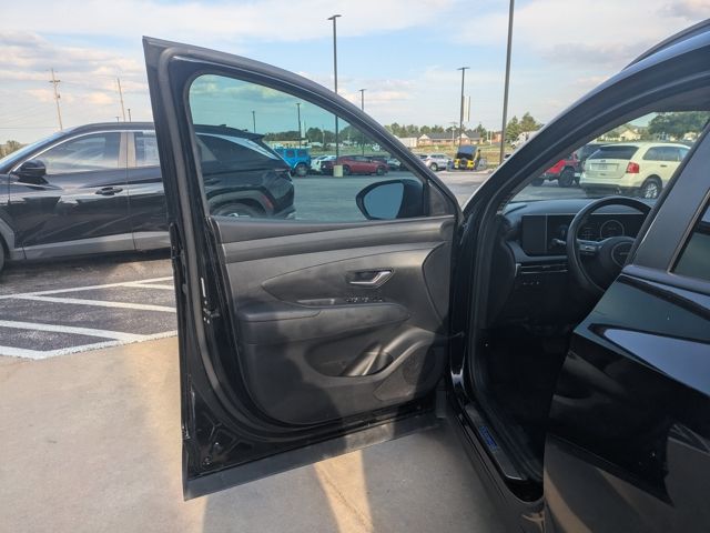 2025 Hyundai Tucson SEL Convenience photo 9