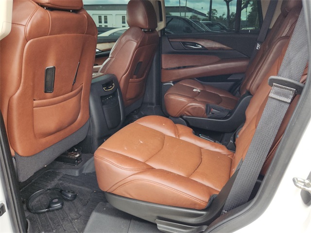 2020 Cadillac Escalade Premium Luxury photo 4