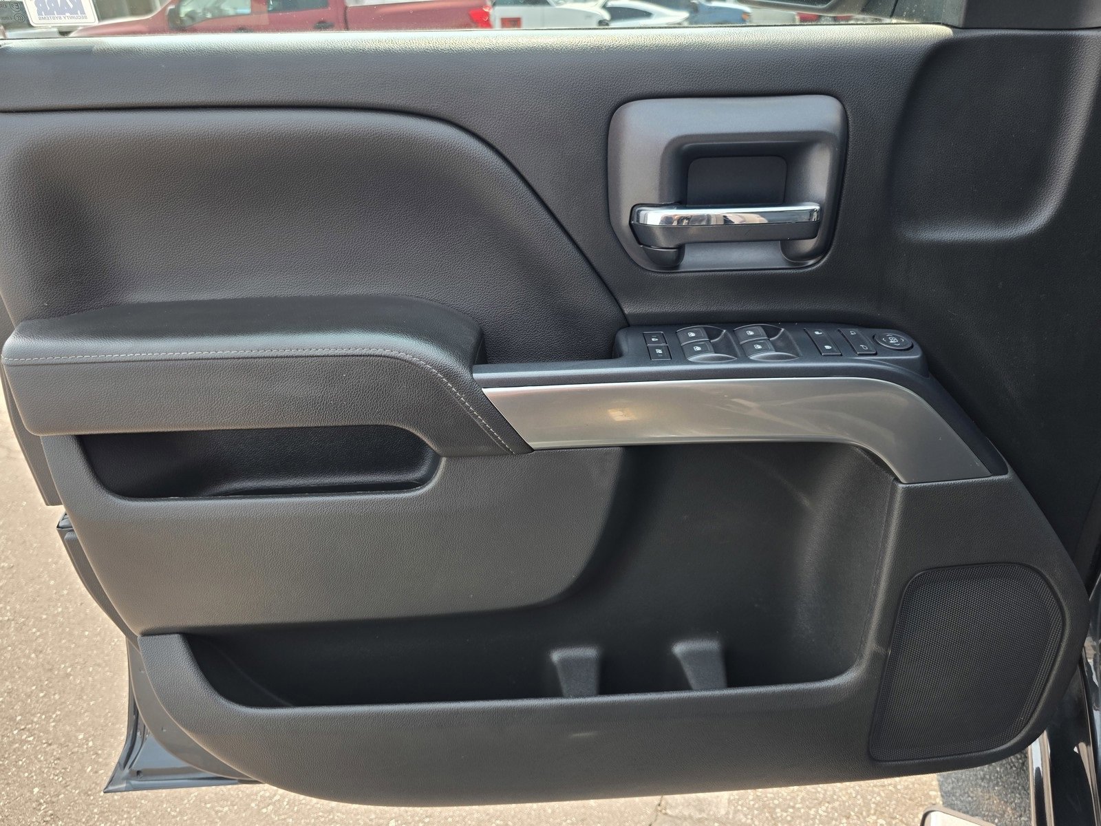 2017 Chevrolet Silverado 1500 LT photo 18