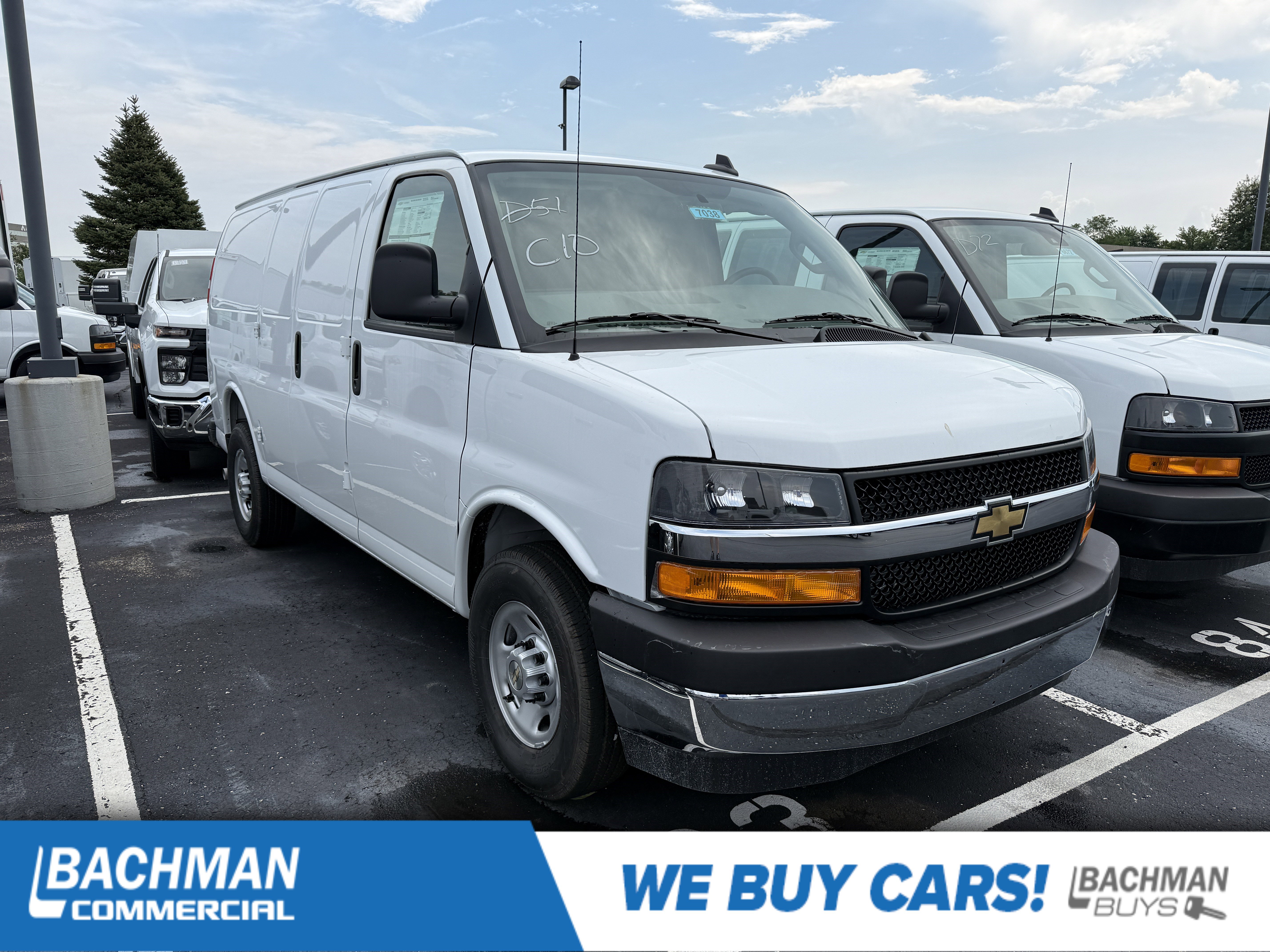 2025 Chevrolet Express Cargo Work Van's photo