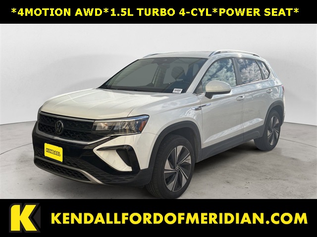 2024 Volkswagen Taos SE's photo