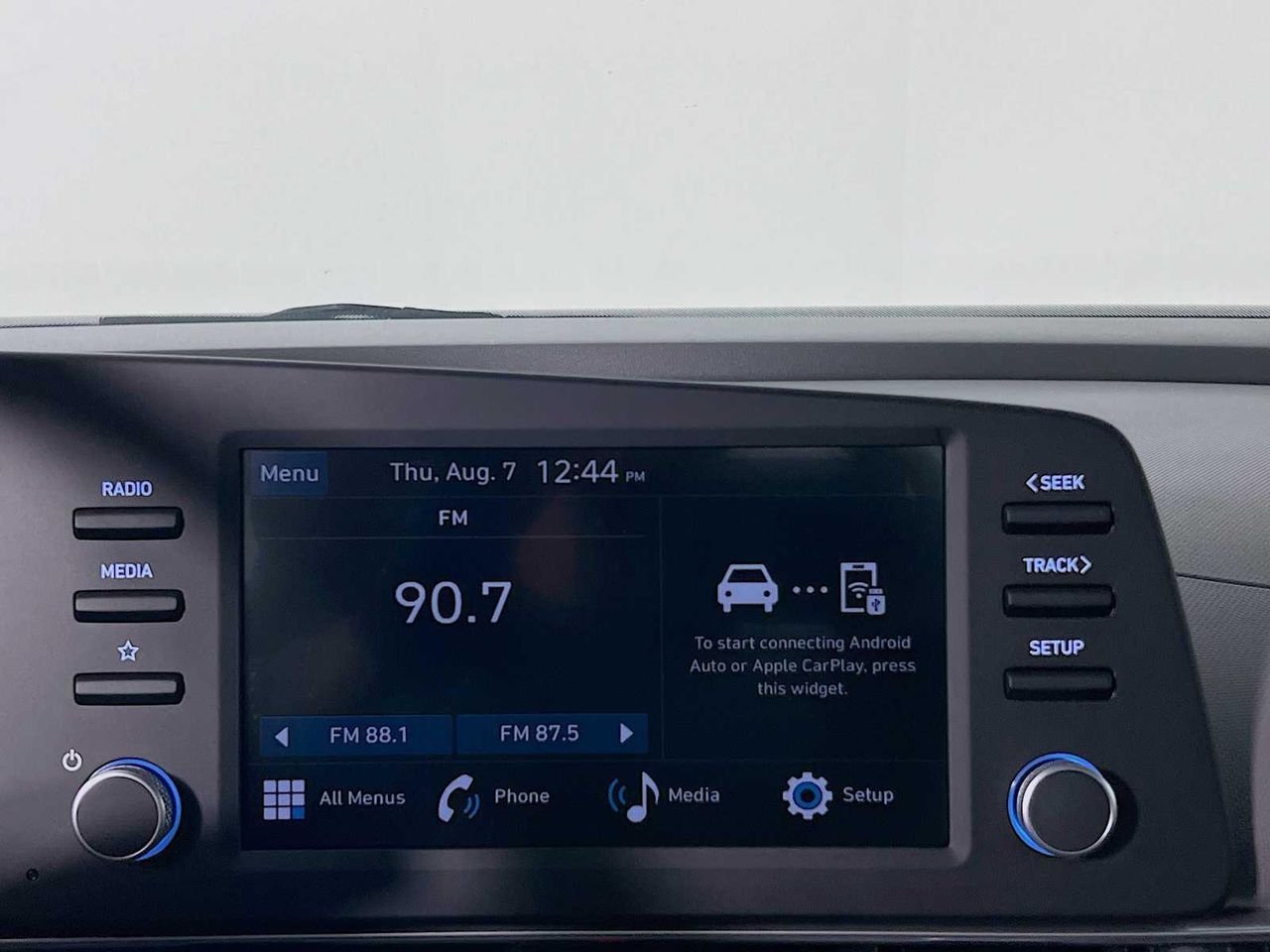 2025 Hyundai Elantra SEL Sport photo 8