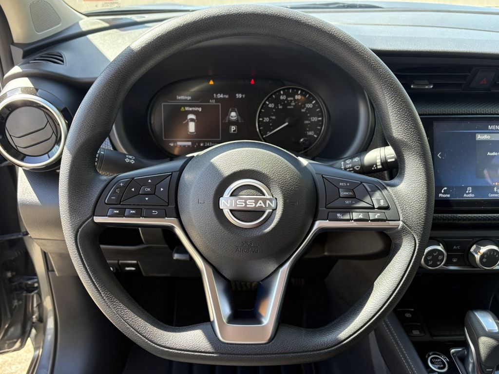 2024 Nissan Kicks SV photo 16