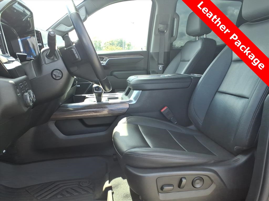 2022 Chevrolet Silverado 1500 LTZ photo 3
