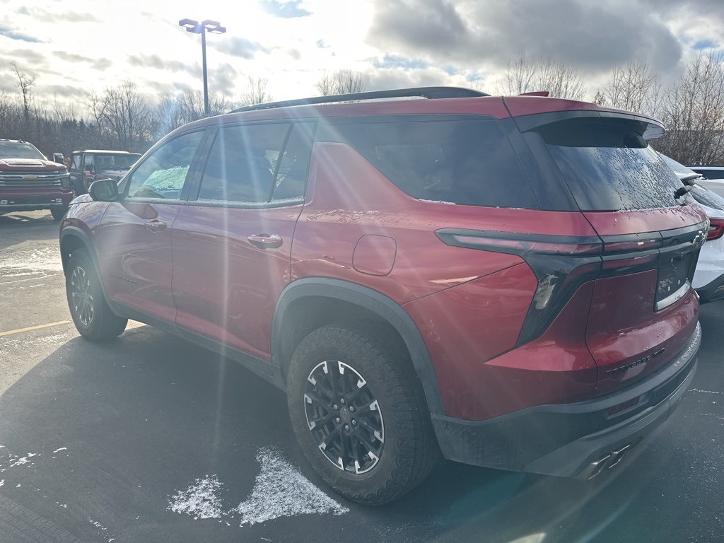 2024 Chevrolet Traverse Z71 photo 3