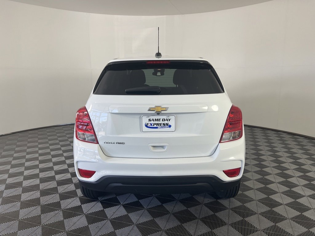 2022 Chevrolet Trax LS photo 22