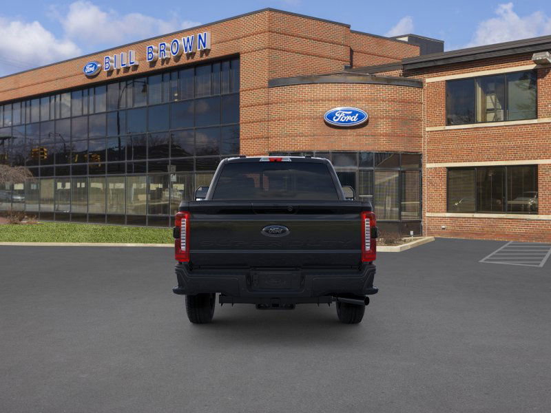 2025 Ford F-350 Lariat photo 4