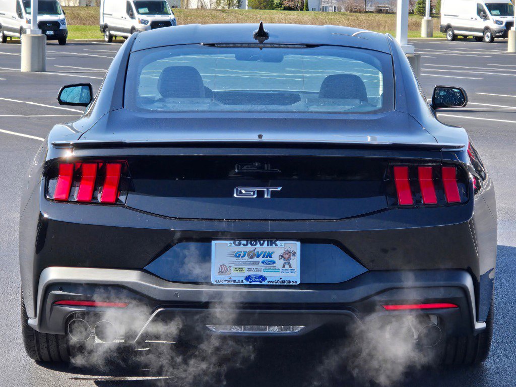 2025 Ford Mustang GT Premium photo 10
