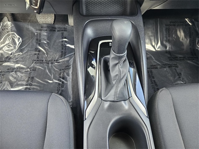 2025 Toyota Corolla LE photo 32