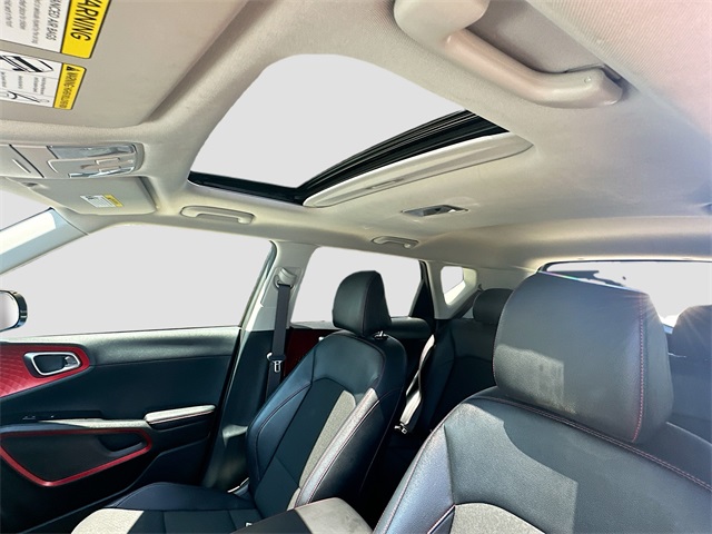 2023 Kia Soul GT-Line photo 19