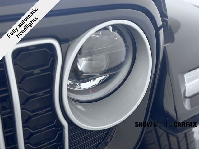 2024 Jeep Wrangler Sahara 4xe photo 8