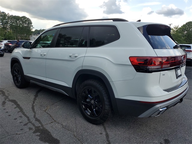 2025 Volkswagen Atlas Peak Edition SE photo 5